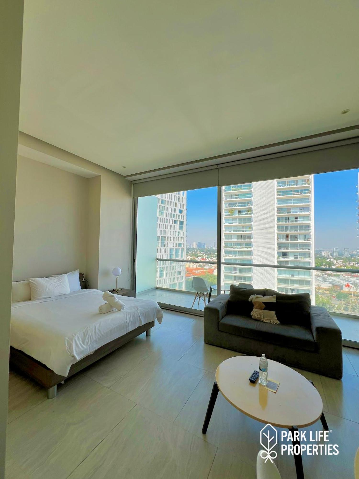 Park Life Guadalajara Aparthotel Buitenkant foto